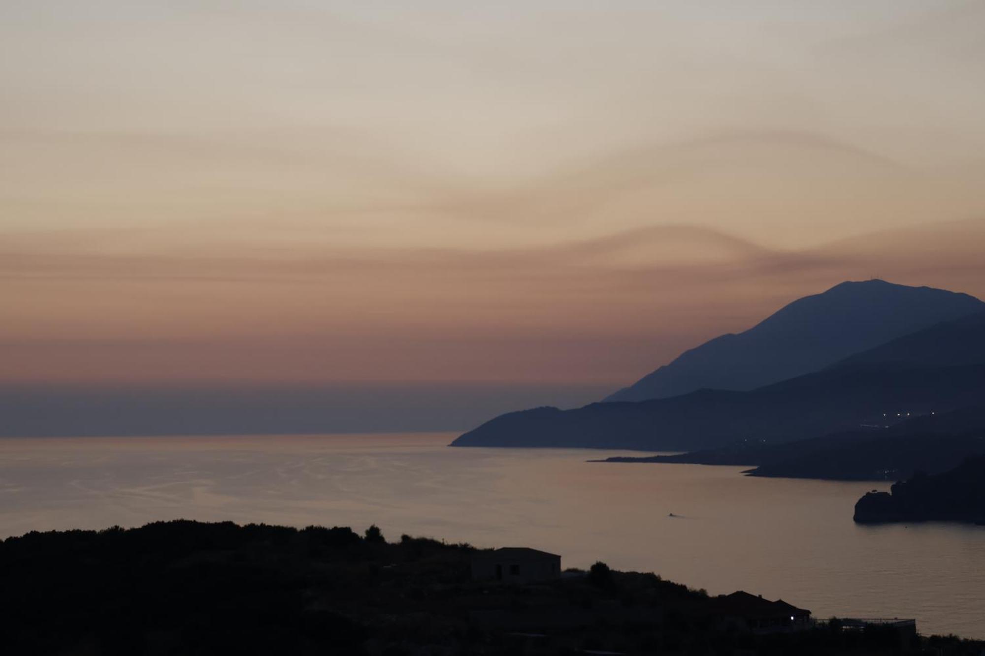 Sunset Serenity Himarë Dış mekan fotoğraf